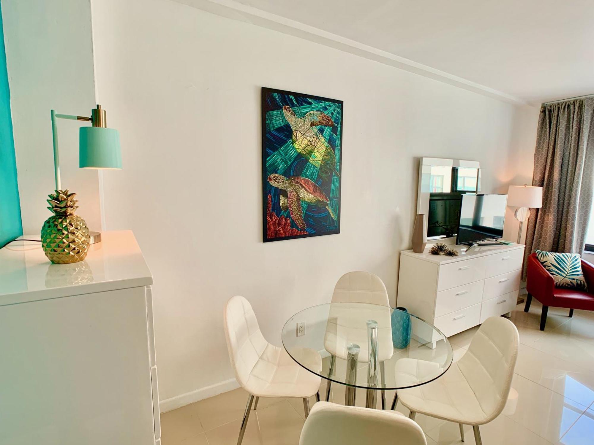 Directly On The Beach With Pool & Ocean View Miami Beach Exterior photo