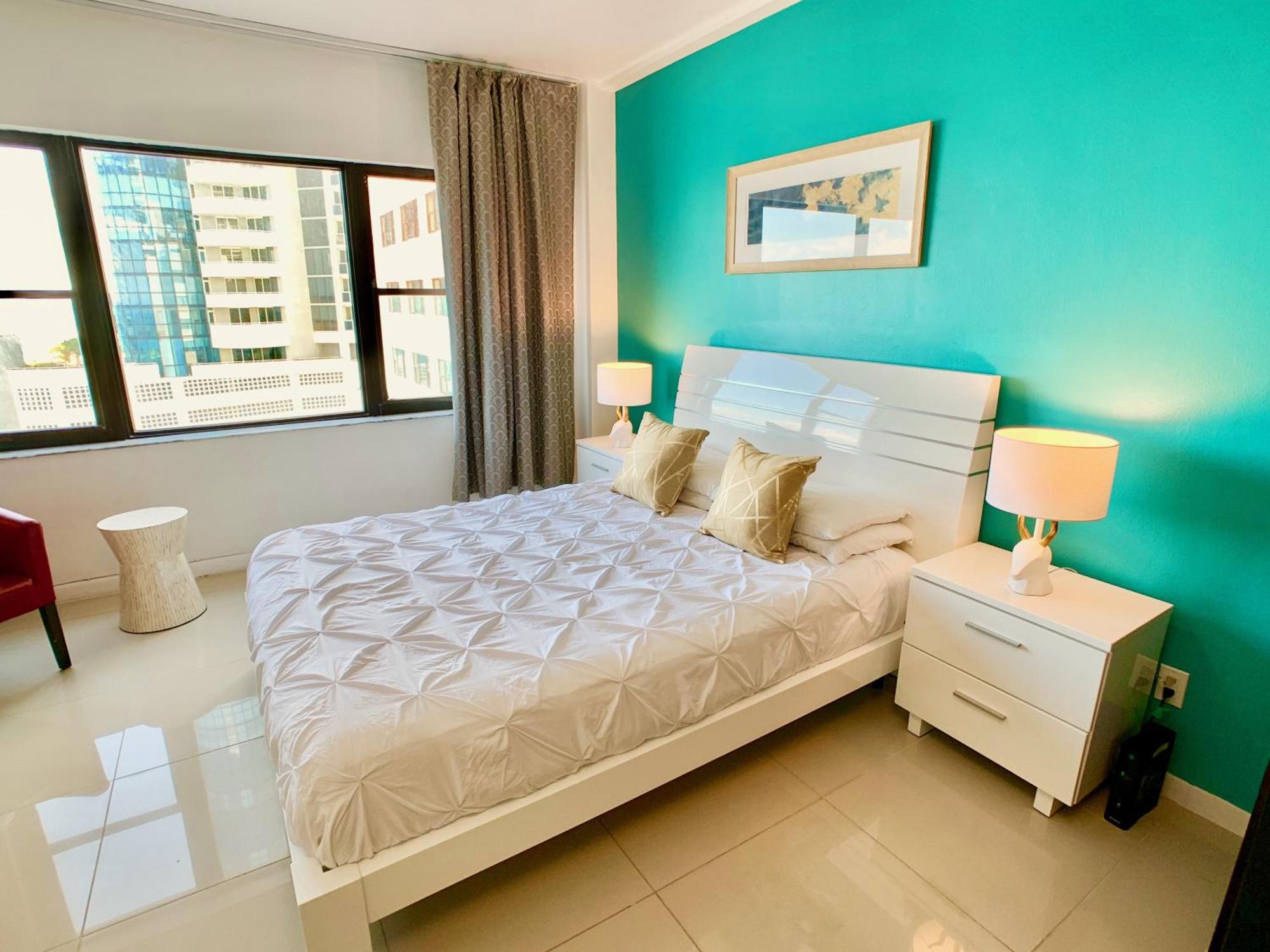 Directly On The Beach With Pool & Ocean View Miami Beach Exterior photo