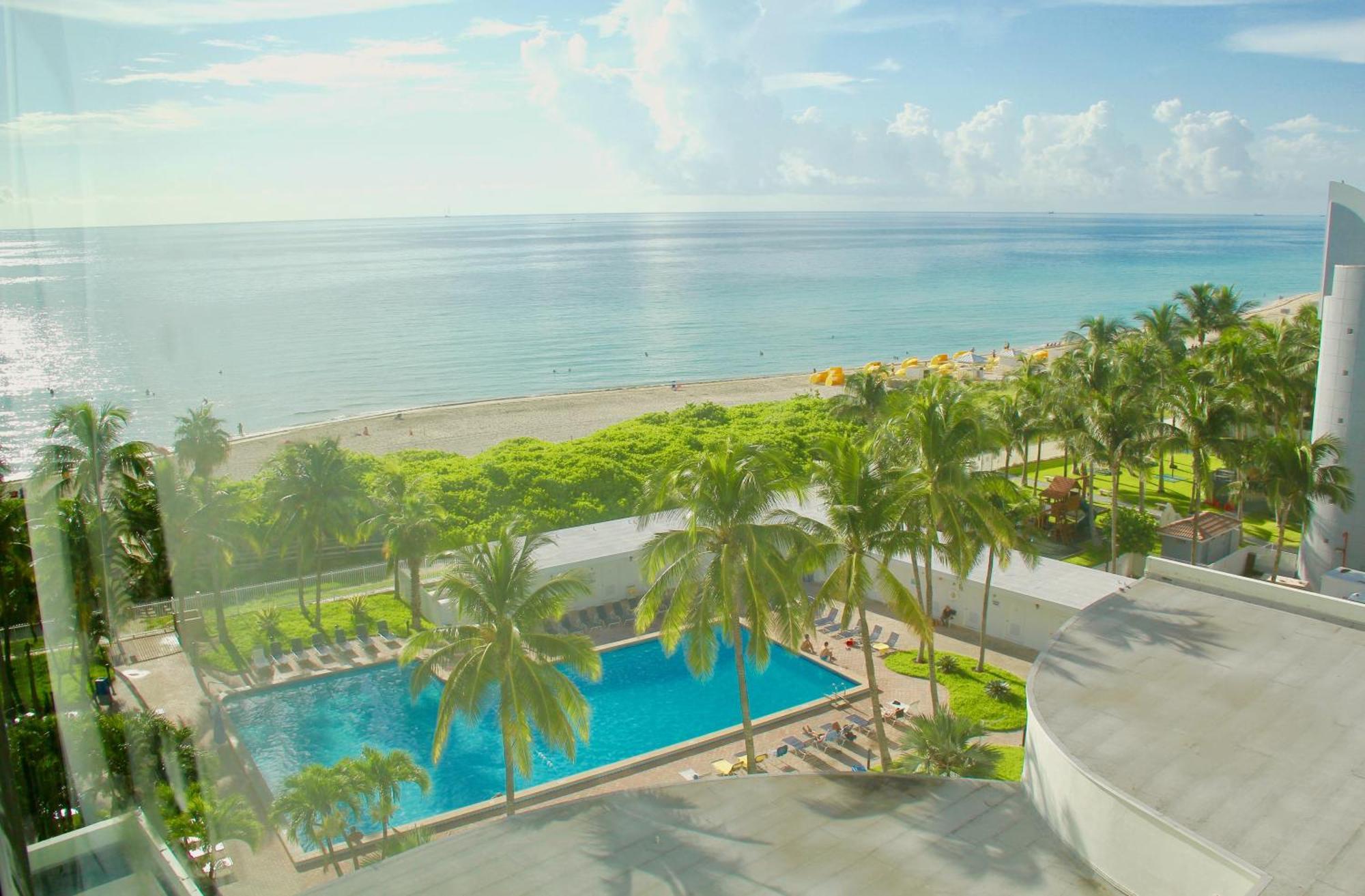 Directly On The Beach With Pool & Ocean View Miami Beach Exterior photo
